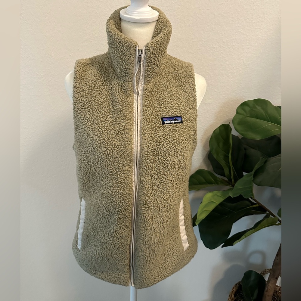 Patagonia Tan Vest Women’s Size Small